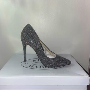 Womens Steve Madden heels  DASIE-R-RHINESTONES Size 6